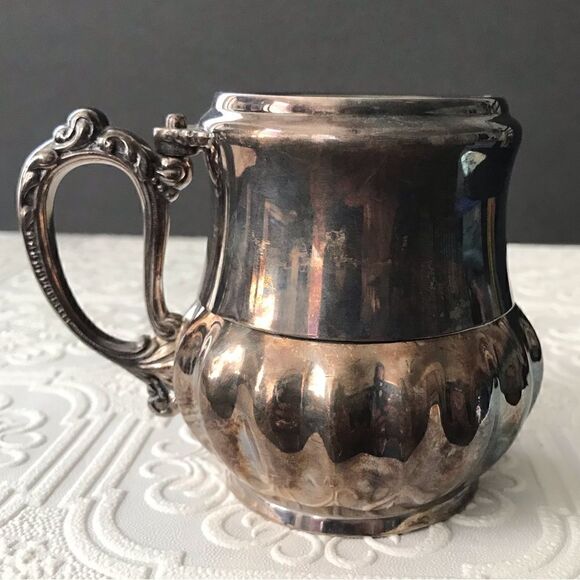 Antique Pairpoint Quadruple Silver Plate Handheld Oil Lamp with Cup - Picture 2 of 16